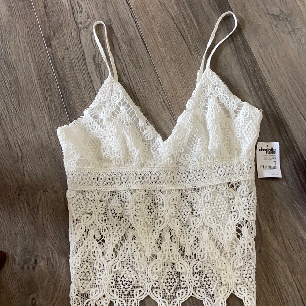 Cute white lace crochet cropped tank top